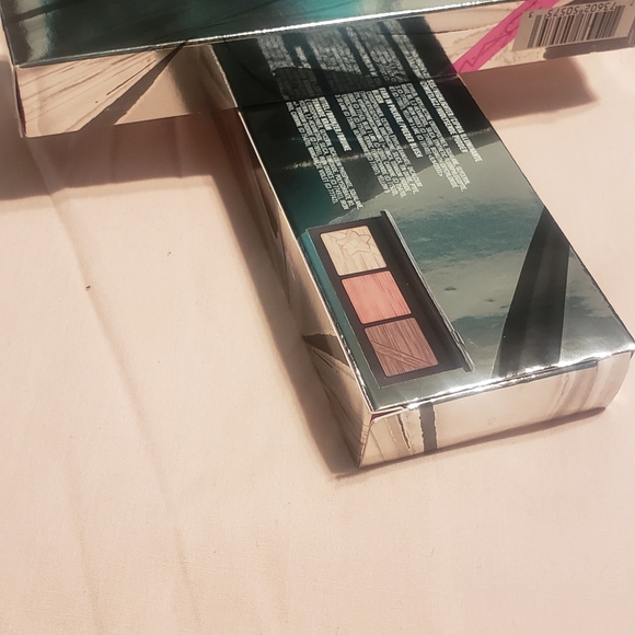 M.A.C - Picture 7 of 8